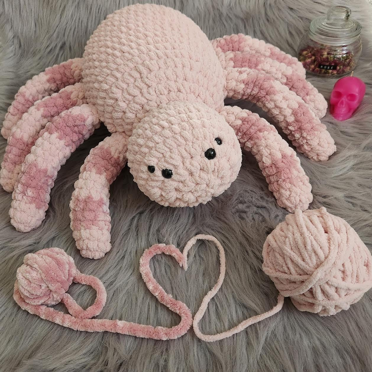 Giant Spider Pillow PDF Crochet Pattern